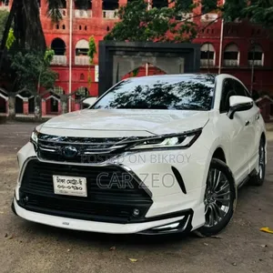 টয়োটা হ্যারিয়ার ২.৫ হাইব্রিড ২০২০ পার্ল