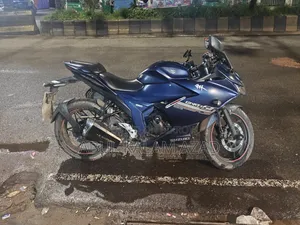 সুজুকি জিক্সার এসএফ ২০২৩ নীল