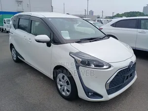 Toyota Sienta 2021 Pearl