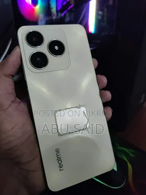 রিয়েলমি সি৬১ ১২৮ জিবি গোল্ড