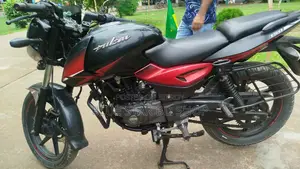 বাজাজ পালসার ১৫০ ২০১৯ কালো