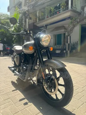 রয়েল এনফিল্ড ক্লাসিক ৩৫০ ২০২৫ গ্রে