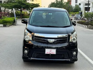 Toyota Noah 2012 Black