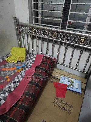 Steel Bed 5/7 Feet Good Condition