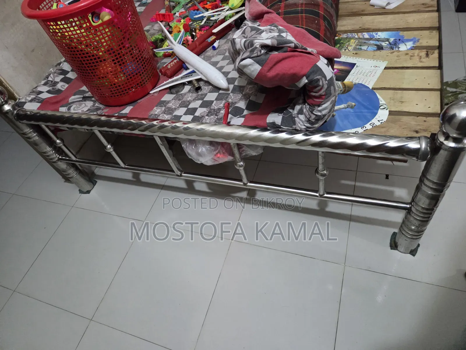 Steel Bed 5/7 Feet Good Condition