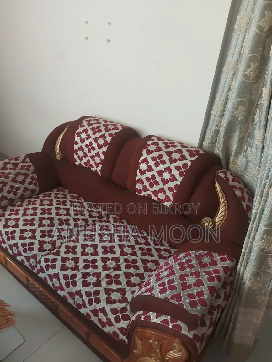 5-seater sofa to be sold on an urgent basis.