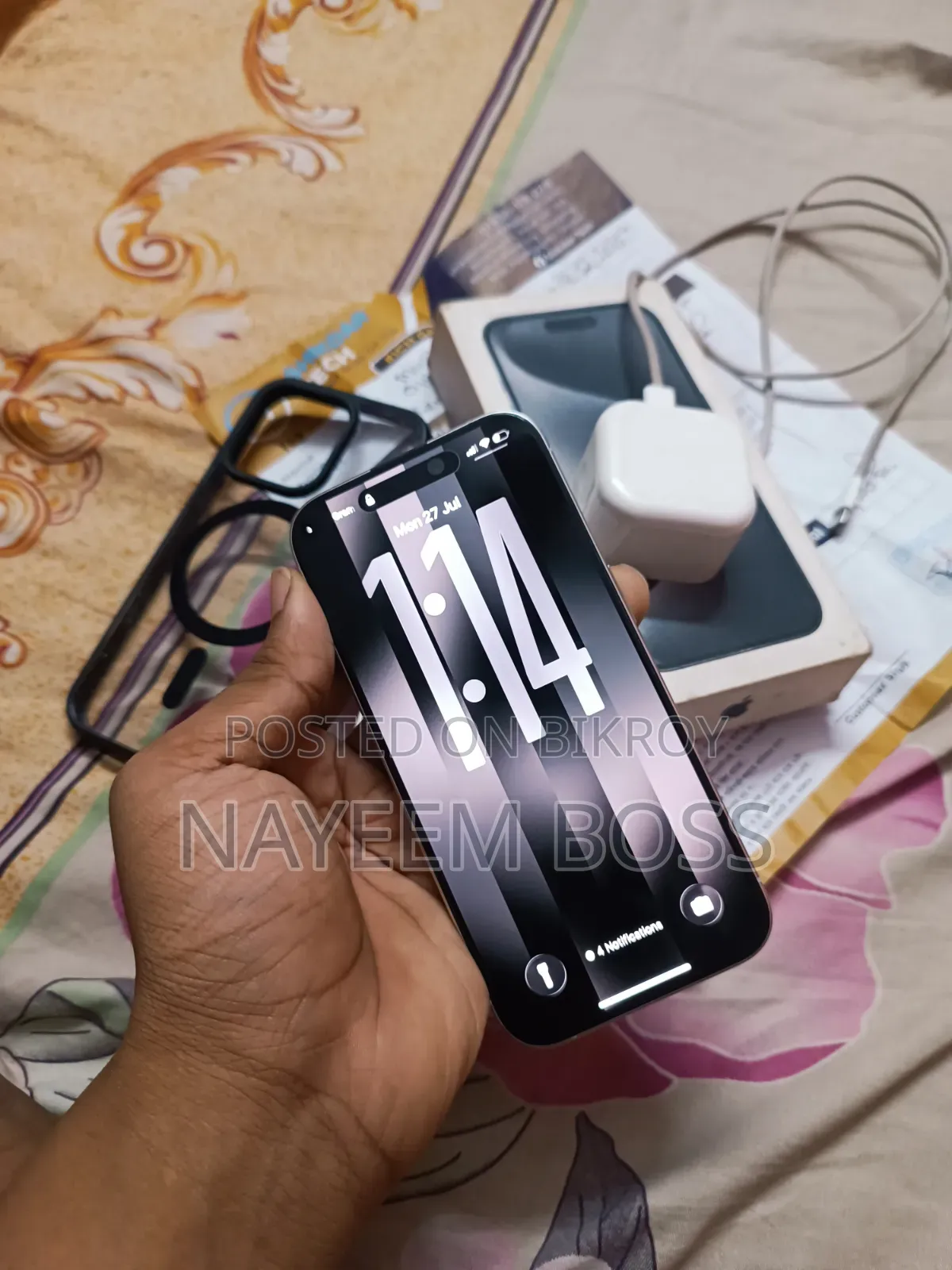 New Apple iPhone 15 Pro 128 GB White
