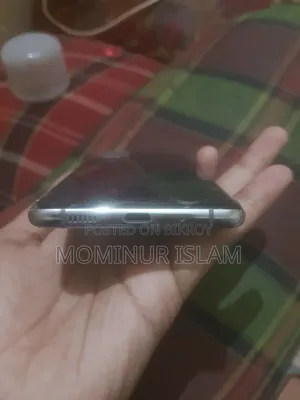 স্যামসাং গ্যালাক্সি এস২০+ ১২৮ জিবি ব্ল্যাক