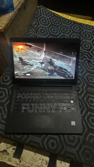 Laptop HP 14-Dq1025cl 16GB Intel Core I5 eMMC 1.5T