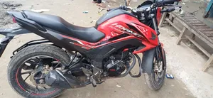 Honda Hornet 2022 Red