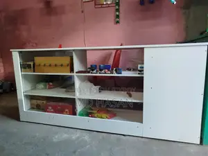 বিক্রির জন্য ক্যাশ কাউন্টার