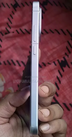নিউ আইকিউও ১১ ২৫৬ জিবি হোয়াইট