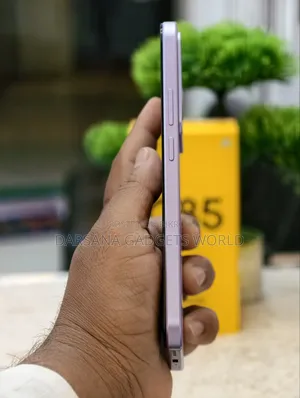 রিয়েলমি সি৮৫ প্রো ১২৮ জিবি পার্পল