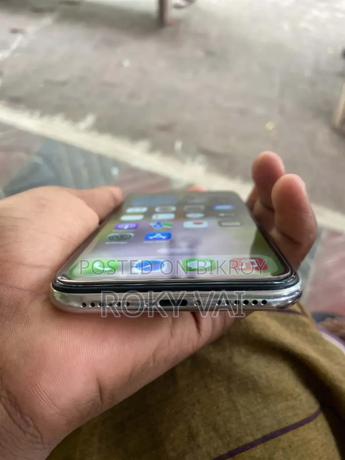 Apple iPhone X 64 GB White