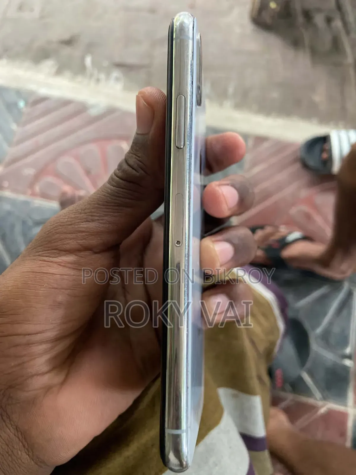 Apple iPhone X 64 GB White