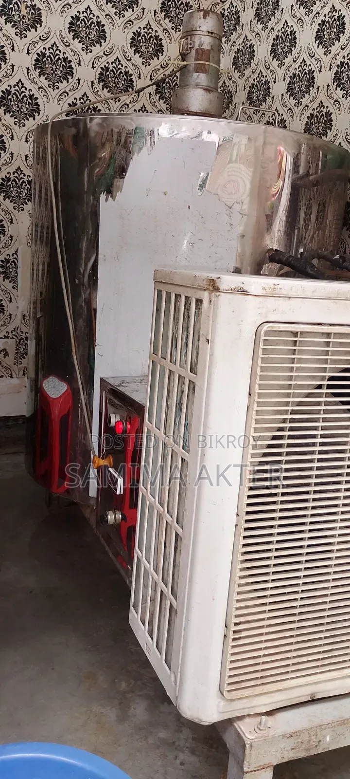 দুধ ও মাঠা ঠান্ডা রাখার কুলিং চিলার ও ভ্যান গাড়ি বিক্রয় করা হবে