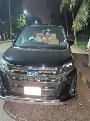 টয়োটা হাইএচ ২০১৮ ব্ল্যাক