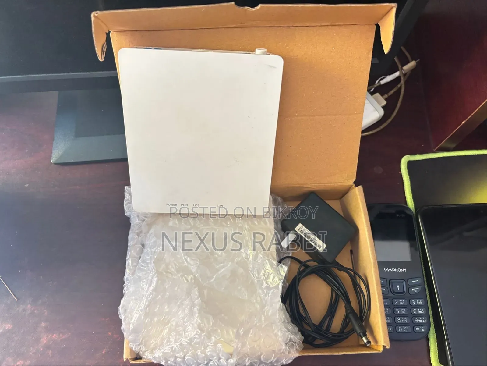 Huawei অনু (ONU) - সাথে অরিজিনাল চার্জার ও বক্স আছে