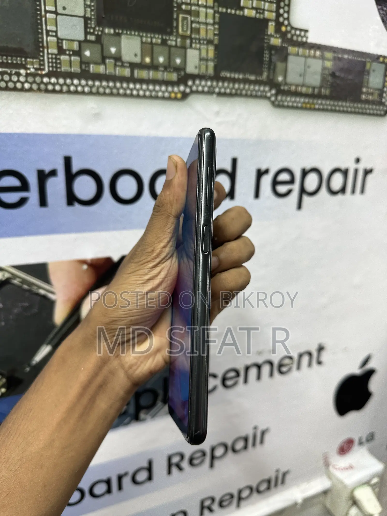 স্যামসাং গ্যালাক্সি এ১২ ৬৪ জিবি কালো