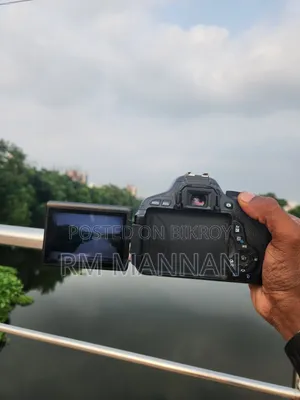 DSLR 600D with 18-55mm Lens