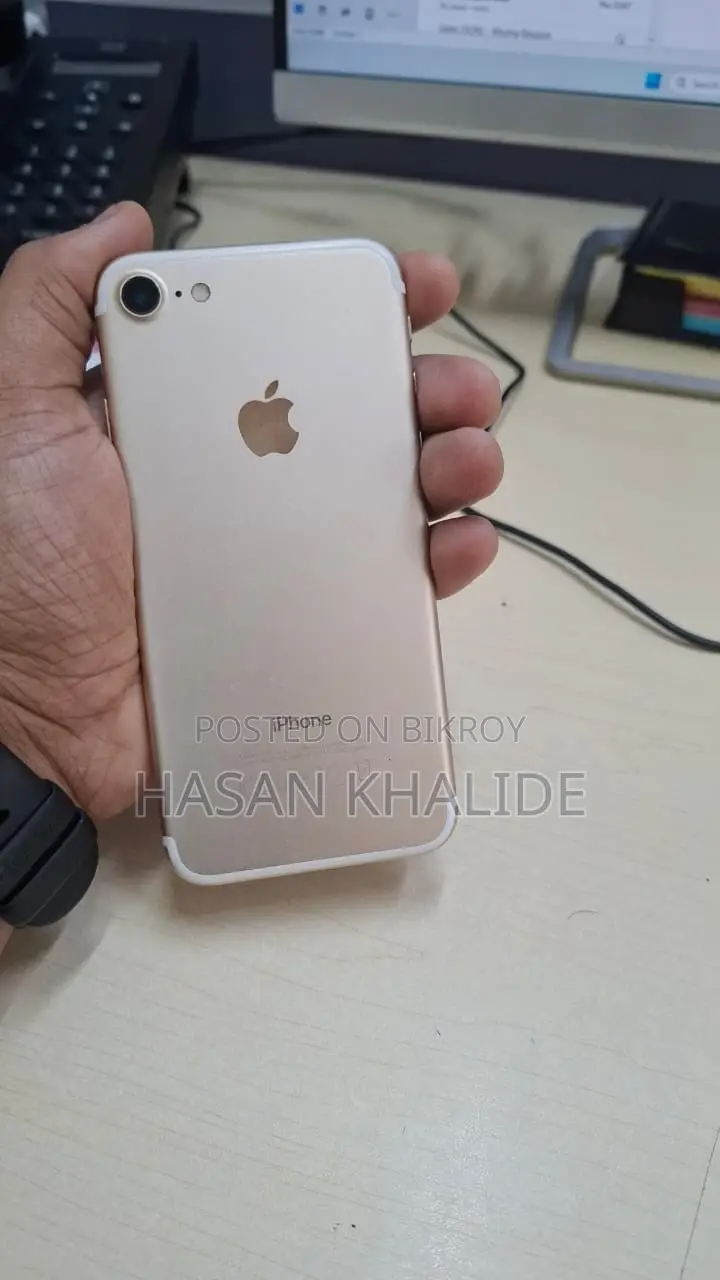 অ্যাপল আইফোন ৭ ৩২ জিবি রোজ গোল্ড
