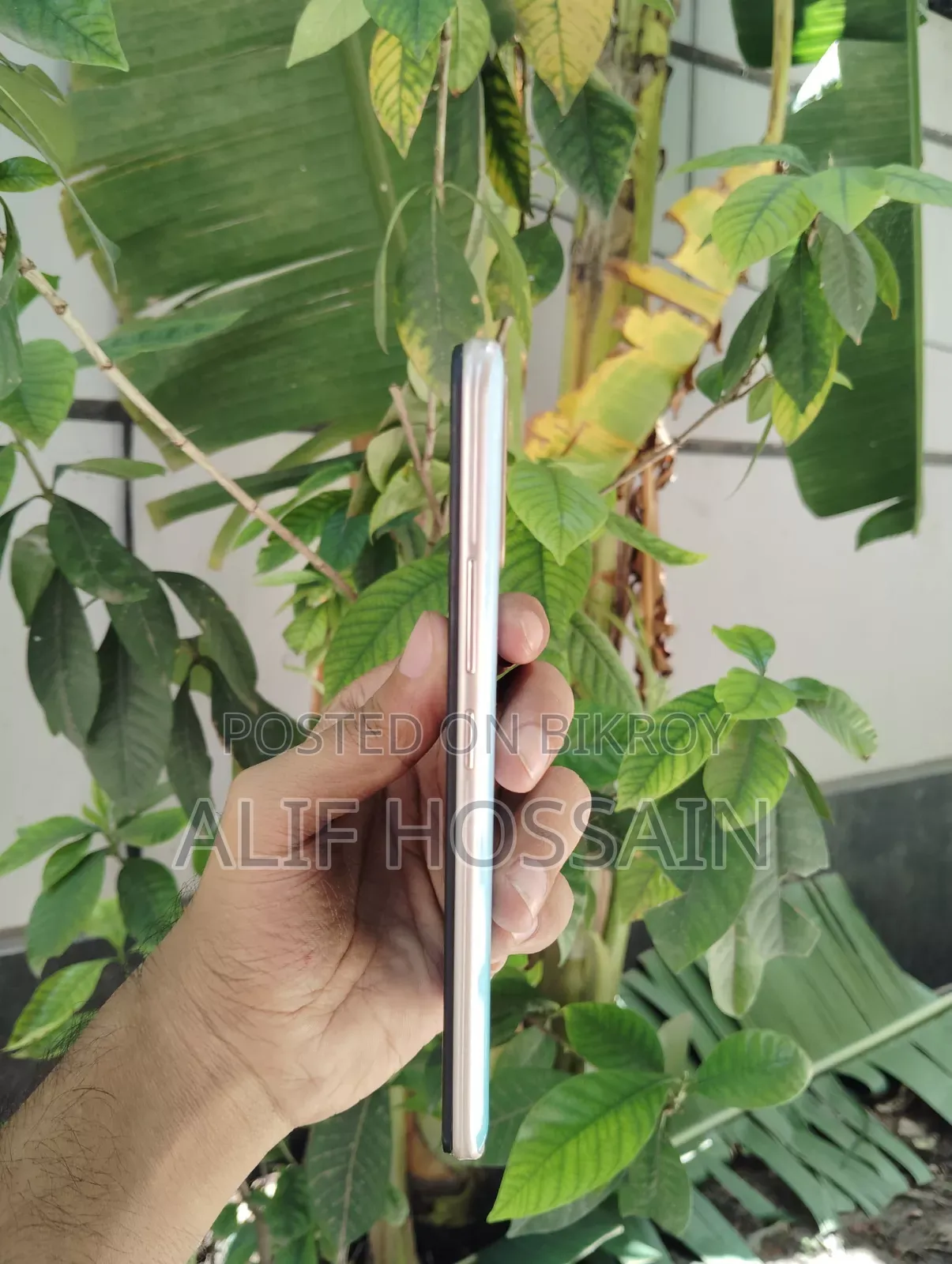 ভিভো ওয়াই১৯ ১২৮ জিবি হোয়াইট