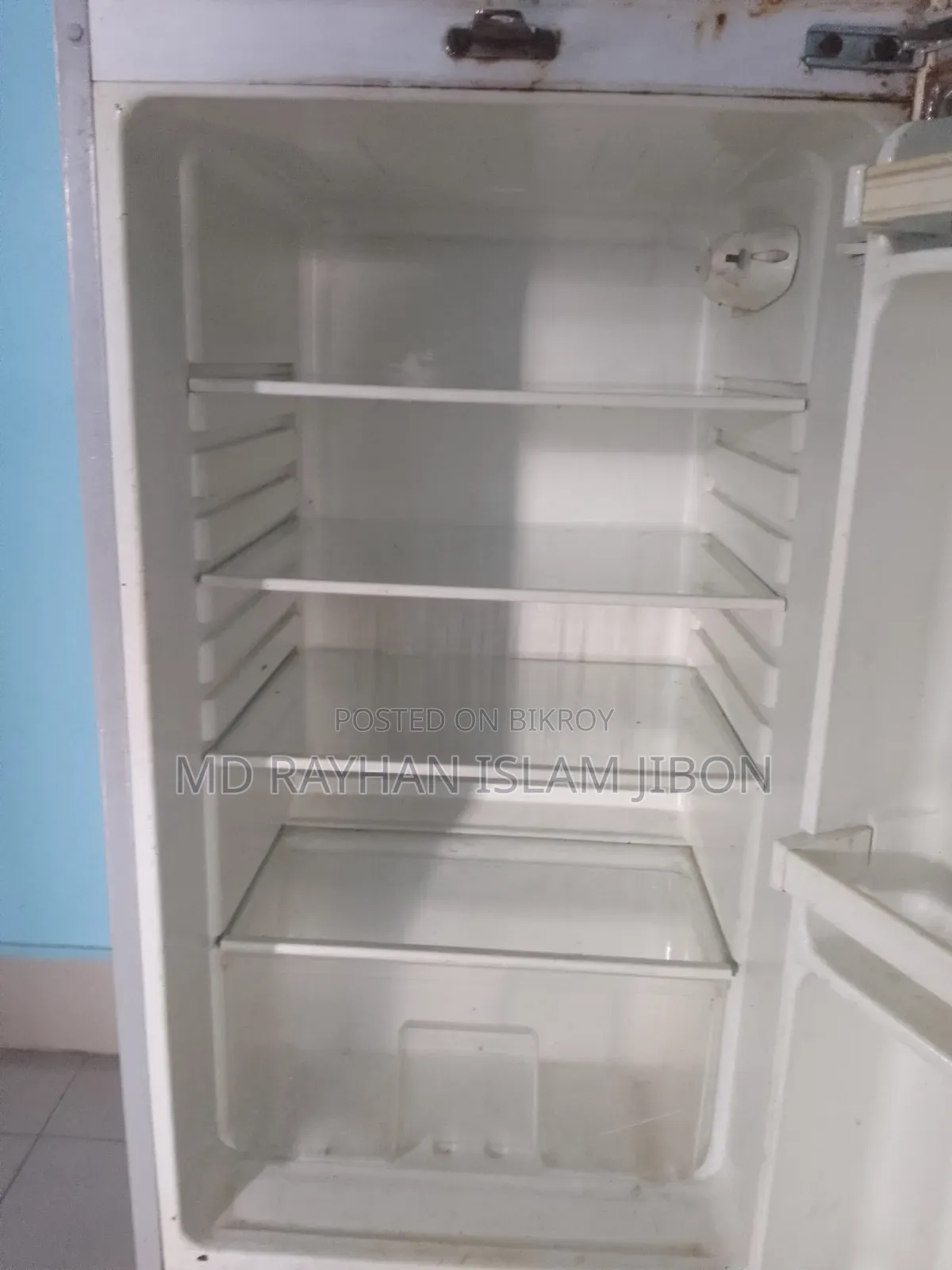 পুরাতন ফ্রিজ বিক্রি
