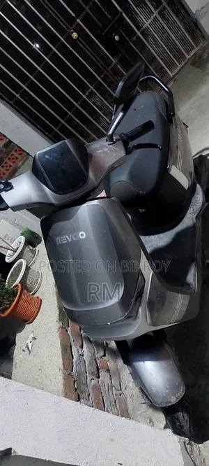 রিভ্যু এ১১ ২০২৬ গ্রে