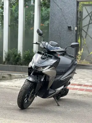 Hero Xoom 125 2026 Black