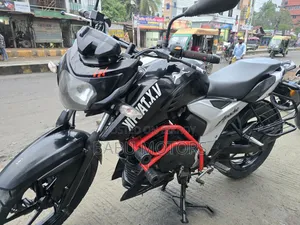 টিভিএস অ্যাপাচি আরটিআর ১৬০ ৪ভি ২০২০ কালো