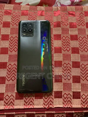 নতুন রিয়েলমি ৮ জিবি কালো