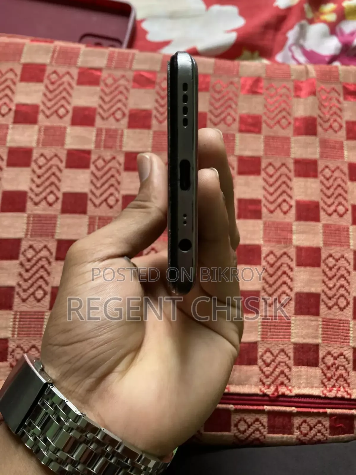 নতুন রিয়েলমি ৮ জিবি কালো