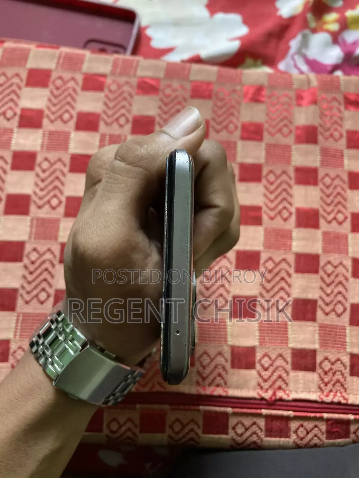 নতুন রিয়েলমি ৮ জিবি কালো