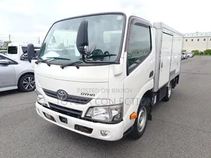 Toyota Dyna 2021 White