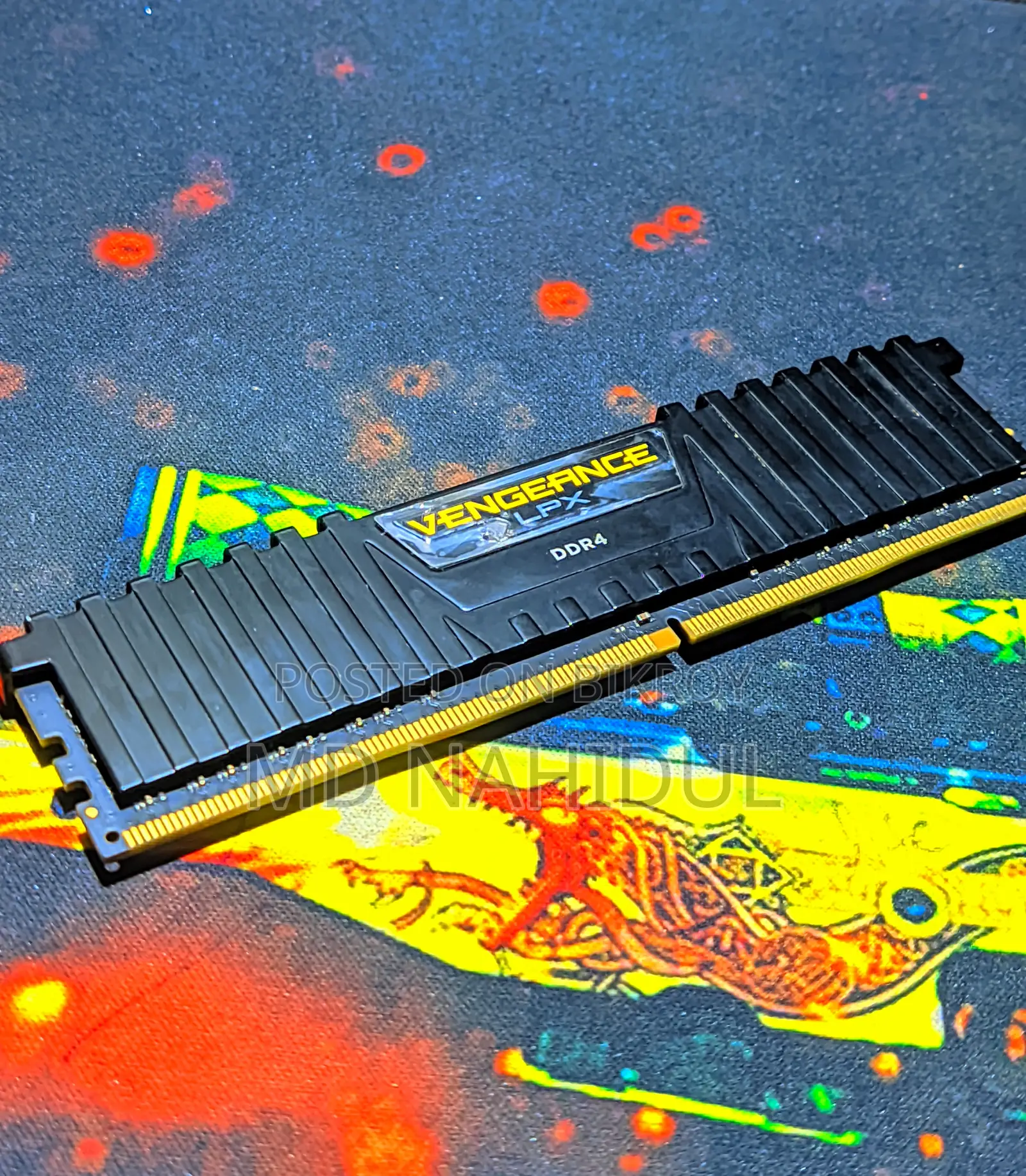 Corsair Vengeance 8GB 3200MHz DDR4 Desktop RAM. Price: 4500/-
