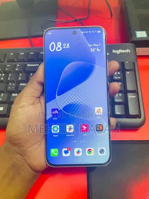 ইনফিনিক্স হট ৬০ প্রো প্লাস ২৫৬ জিবি সিলভার