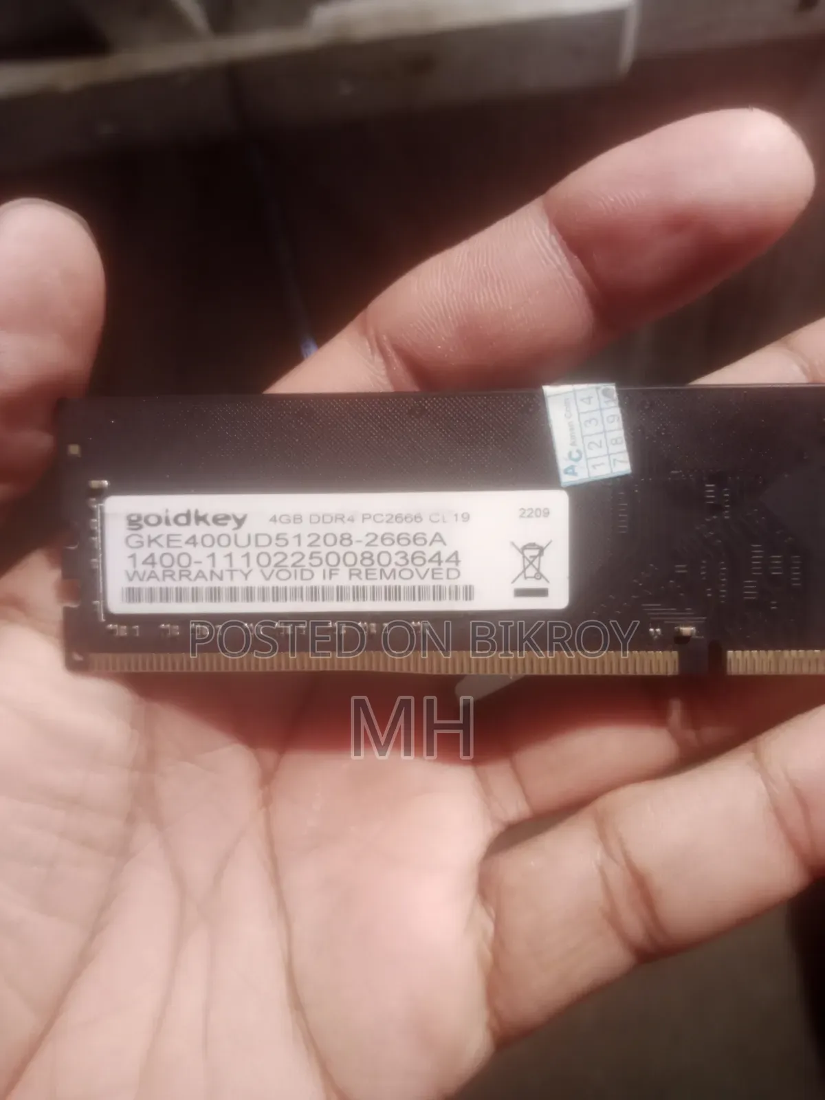 4 Gigabyte 2400 Megahertz