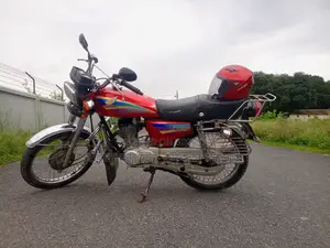 Honda 2005 Red