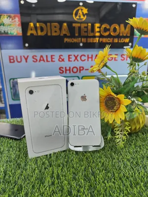 Apple iPhone 8 64 GB White