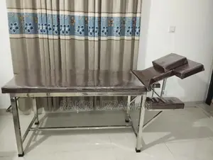হিজামা সেন্টারের Ss রোগীর বেড ও Ss ট্রলি