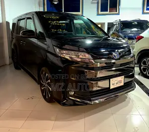 Toyota Noah 2022 Black