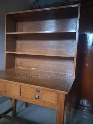 সেগুন কাঠের পড়ার টেবিল