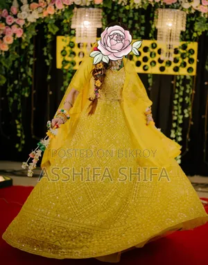 ভারতীয় হলুদ ব্রাইডাল লেহেঙ্গা
