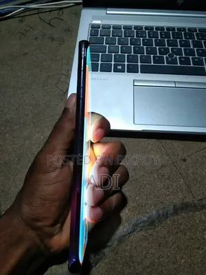 রিয়েলমি ১০ প্রো+ ১২৮ জিবি ব্ল্যাক