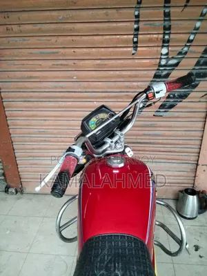 Honda 2003 Red