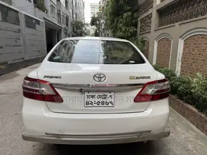 Toyota Premio 2013 Pearl