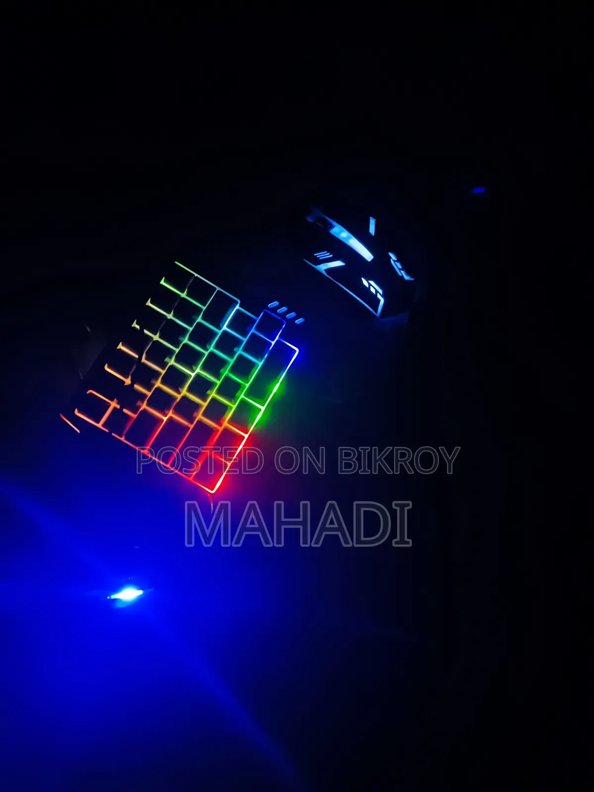 Gaming Keyboard With USB Connector Mouse.