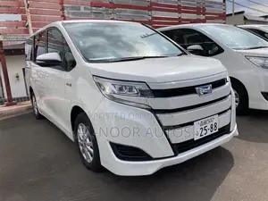Toyota Noah 1.8 Front-Wheel Drive Hybrid (7 Seater) 2021 Pearl