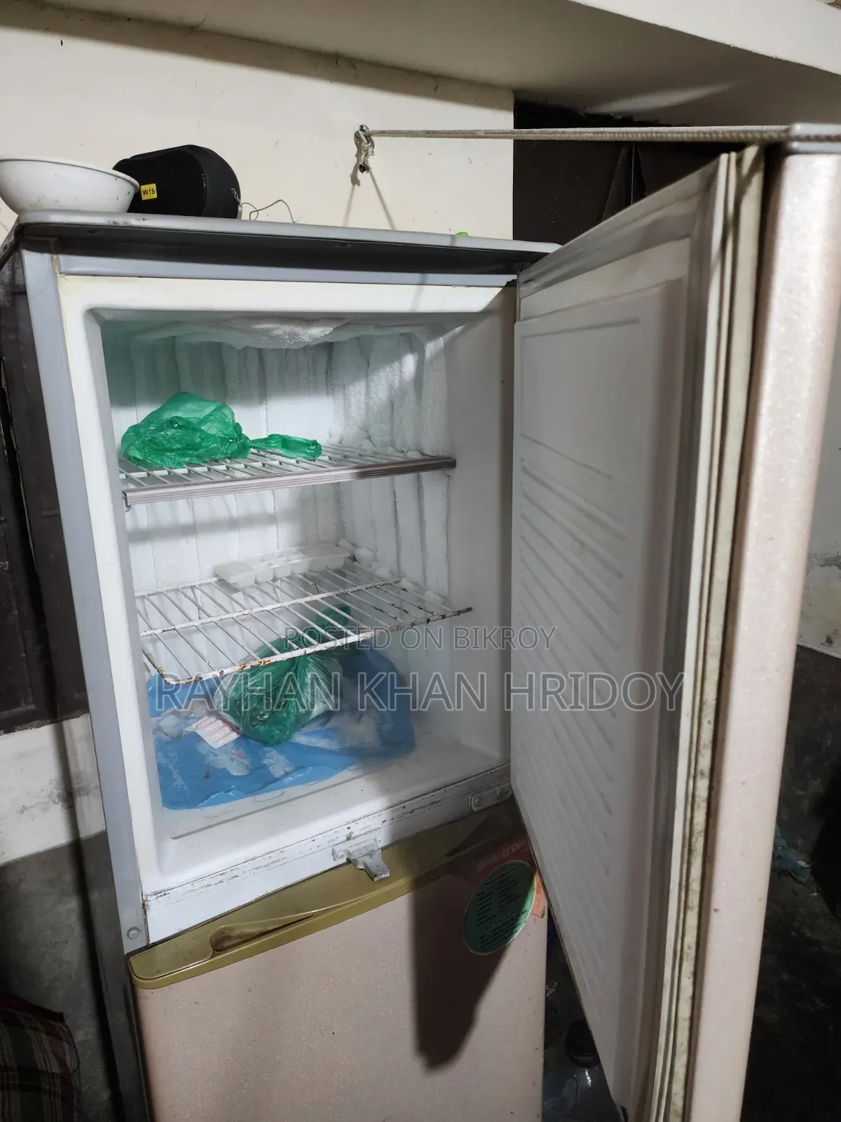 A Refrigerator Will Be Sold Urgent