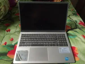 Laptop Dell Inspiron 15 3511 4GB Intel Celeron HDD 60GB